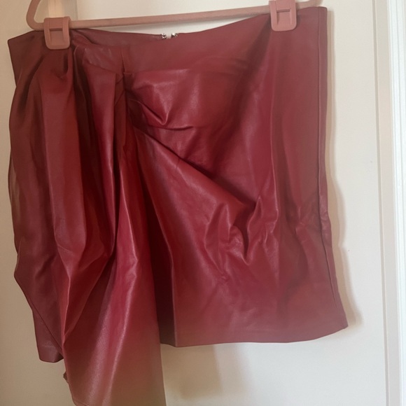 Eloquii- Red faux leather mini skirt-Size 18 - Picture 5 of 6